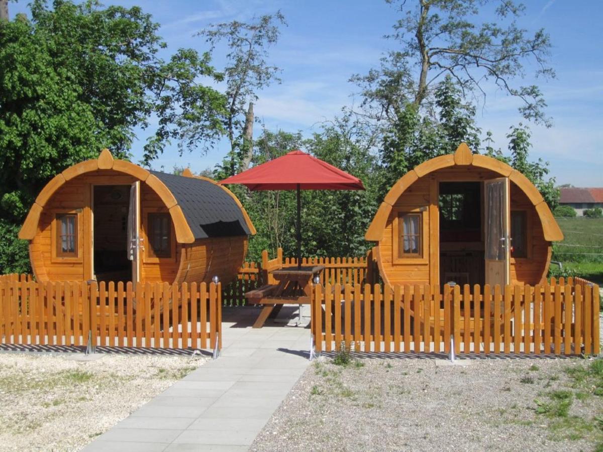 Schlaffass-Camping Gutshof Donauried Günzburg Kültér fotó