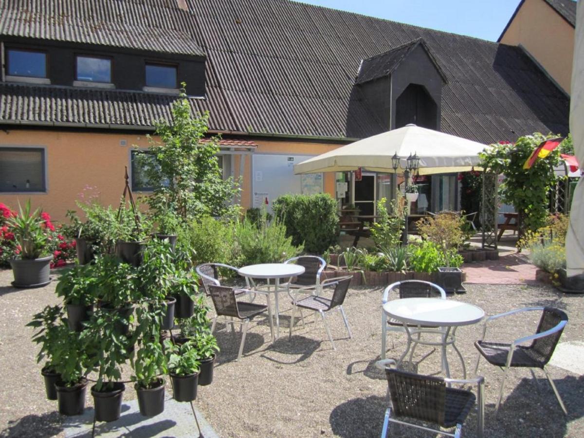 Schlaffass-Camping Gutshof Donauried Günzburg Kültér fotó